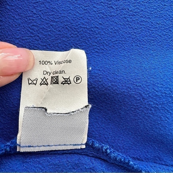 Madewell tank top with v-neckline, loose fitting, high low hemline - Picture 9 of 9